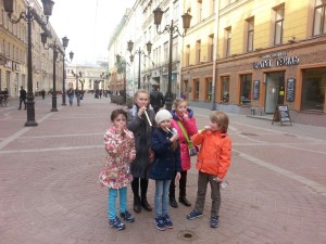 Мы ищем усатого преступника 1