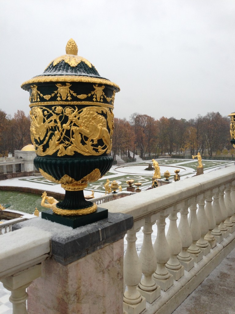 Первый снег в Петергофе 2