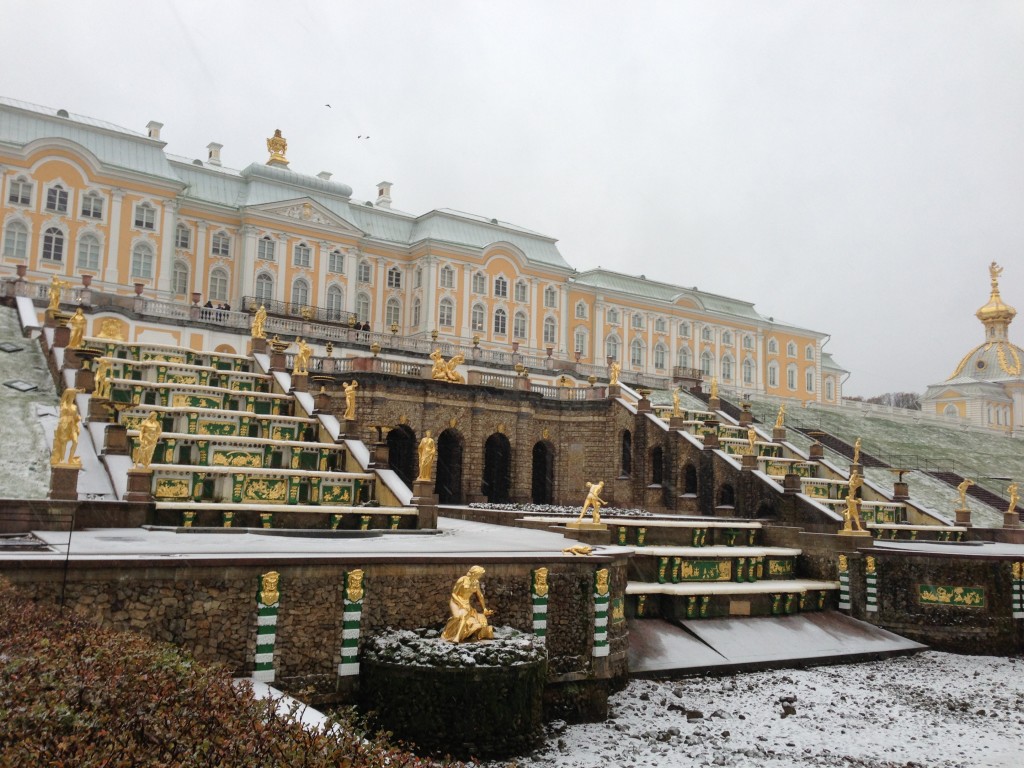 Первый снег в Петергофе 4
